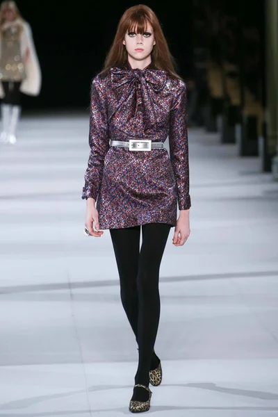 Look 34